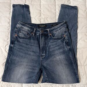 Judy Blue Skinny Jeans size 28